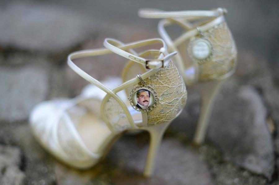 Mariage - Wedding Bouquet Charms - SET of 2 wedding shoe charms - Photo Shoe Charm - Bridal shoe Charm set, memorial shoe charms