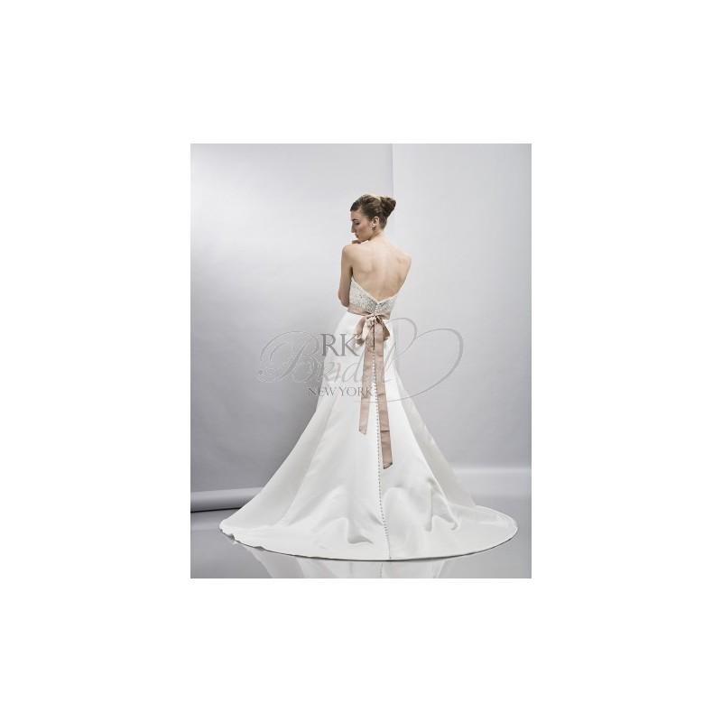 زفاف - Lis Simon Bridal Spring 2013 - Style Estelle - Elegant Wedding Dresses