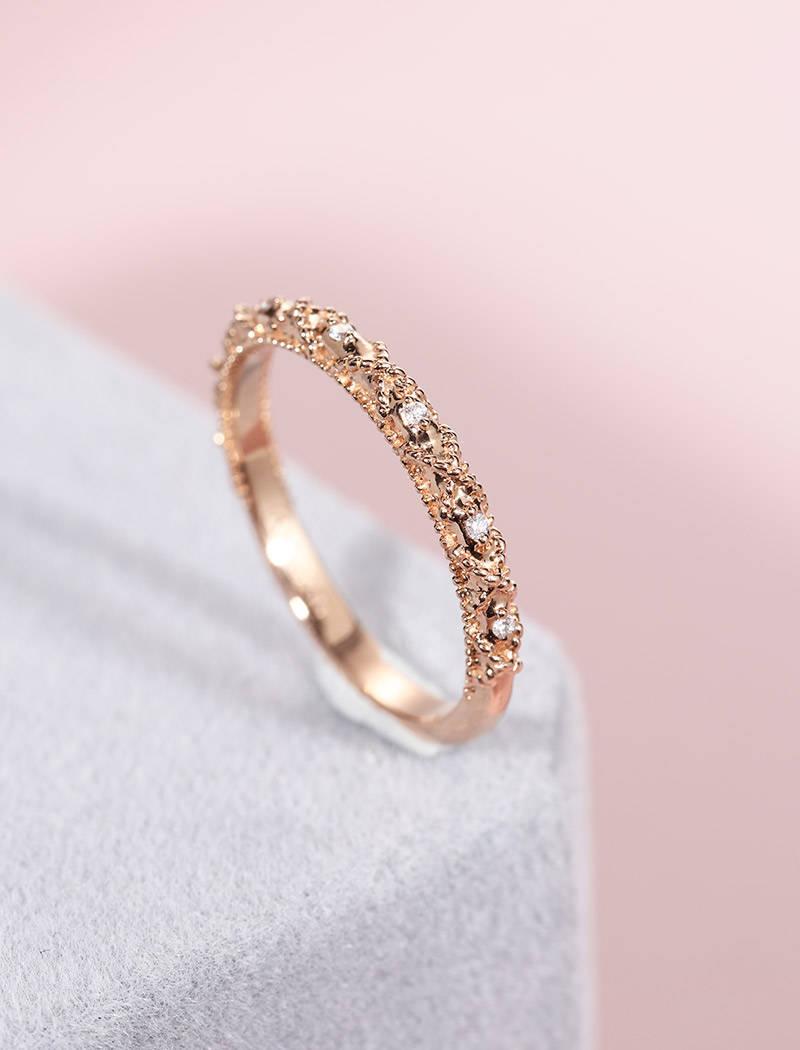 Mariage - Rose gold wedding band women Vintage Art deco Eternity band antique Stacking matching unique Floral Bridal set Milgrain Promise Gift for her