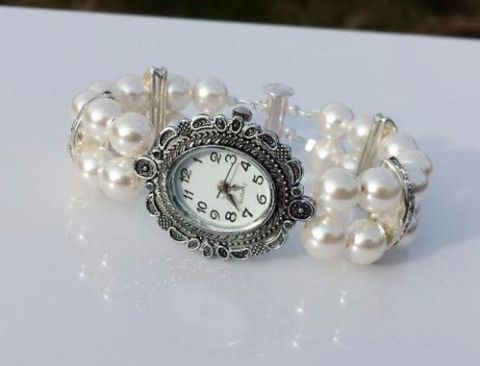 Свадьба - Swarovski Pearl Watch With Antique Inspired Face