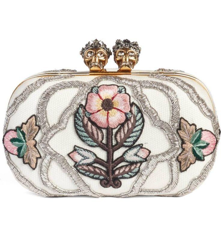 Свадьба - Queen & King Embroidered Box Clutch