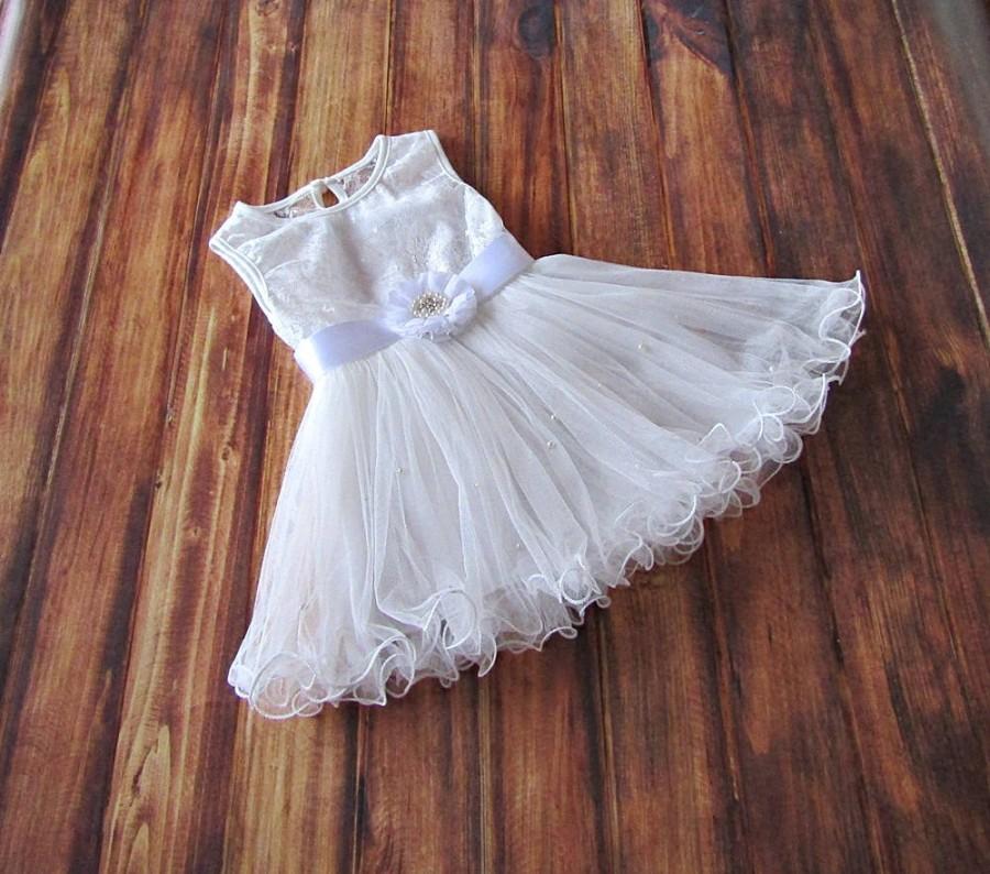 Mariage - White flower girl dress,girls white dress,white tulle dress,white lace dress,Birthday dress,wedding,communion dress,special ocassion dressby