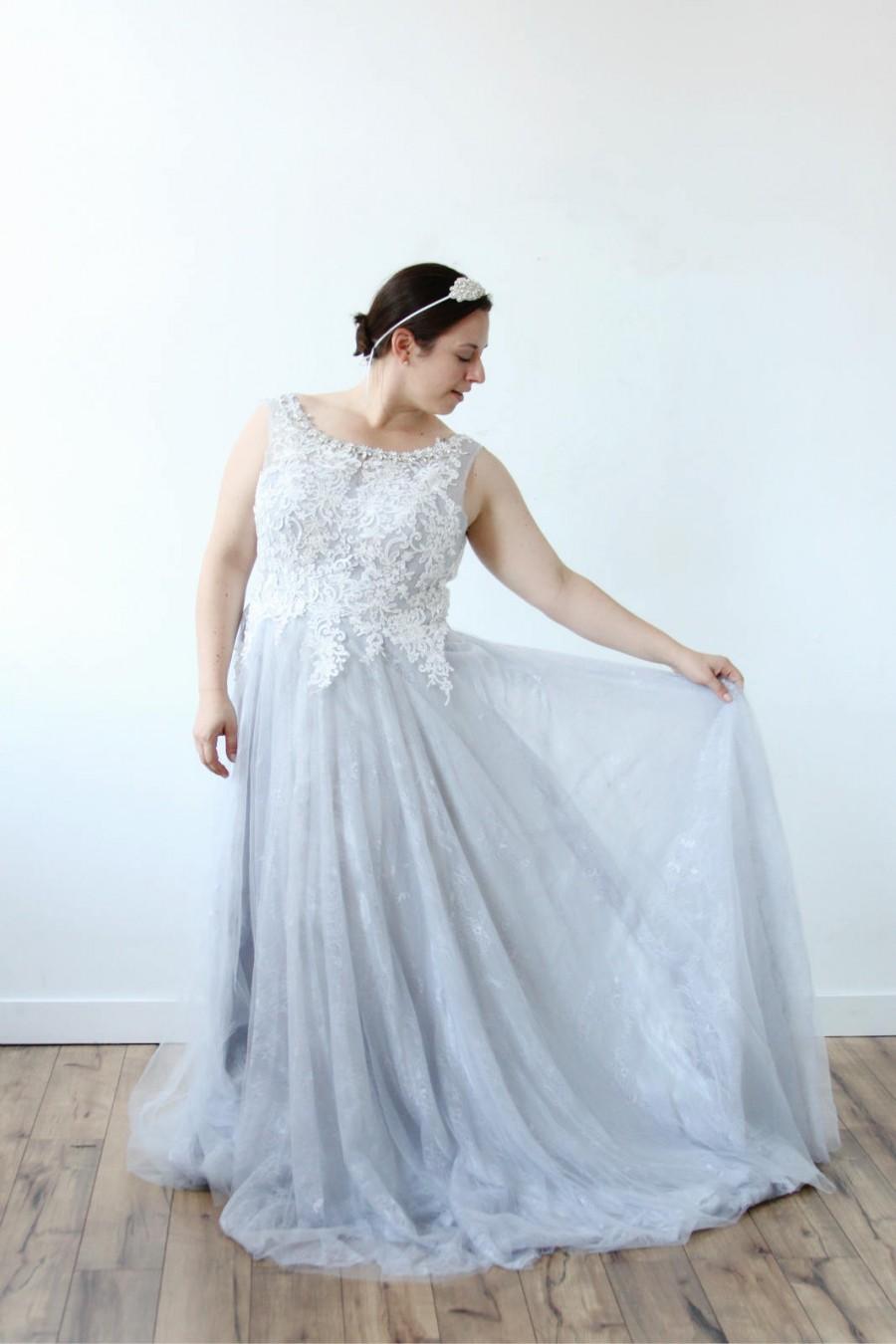 Hochzeit - White Lace Sparkle Collar Gray Blue Wedding Dress