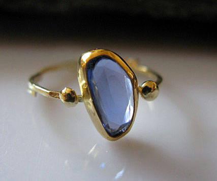 زفاف - Genuine Sapphire Ring 18k Blue Sapphire Slice Rose Cut Statement Ring Modern Rustic Anniversary Gift Unique OOAK Handmade Engagement Ring