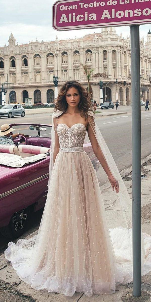 Hochzeit - Hottest 21 Wedding Dresses Fall 2018