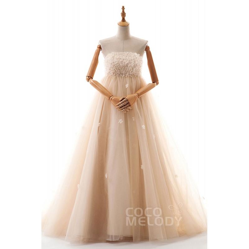 Mariage - Dramatic A Line Strapless Empire Court Train Tulle Champagne Sleeveless Lace Up-Corset Wedding Dress Flower - Top Designer Wedding Online-Shop