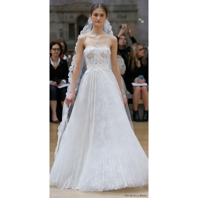 Свадьба - Oscar de la Renta Spring/Summer 2018  Lacee Sweep Train Lace White Embroidery Sweet Aline Strapless Sleeveless Wedding Dress - Top Design Dress Online Shop