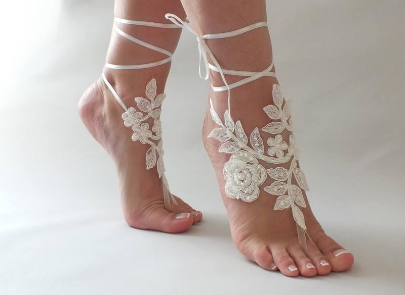 Mariage - EXPRESS SHIPPING Beach wedding Barefoot Sandals Ivory White Pearl Hand process Lace Barefoot Sandals, Bridal Lace Sandals, Bridal Lace Shoes