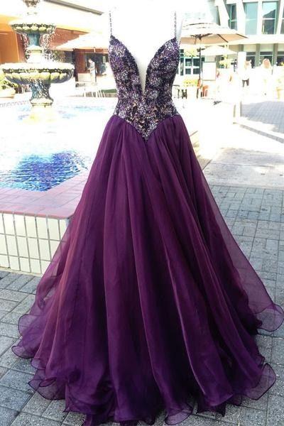 Hochzeit - The Only One There Wearing Shades Of Purple