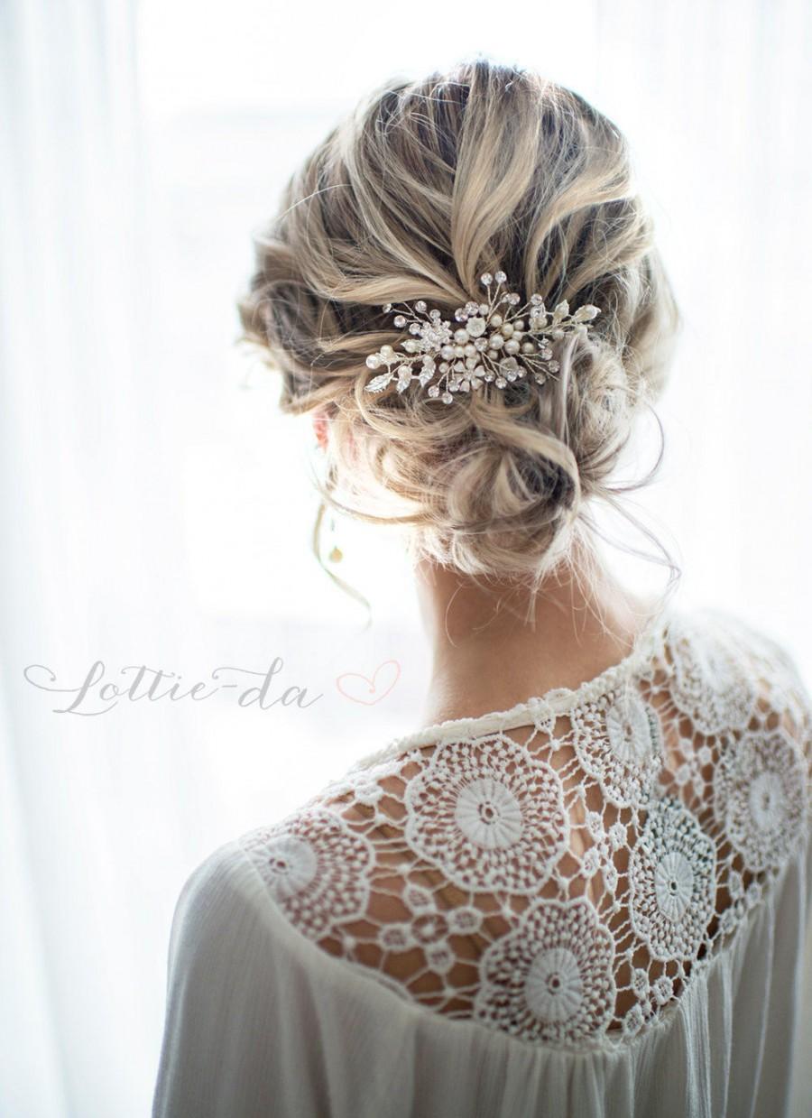 Hochzeit - Silver Boho Hair Vine Comb, Bridal Pearl Flower Hair Comb, Wedding Hair Vine Wedding Pearl Hair Comb, Boho Wedding Headpiece - 'ZARA'