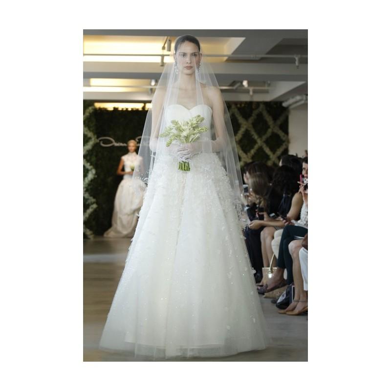 Wedding - Oscar de la Renta - Spring 2013 - Style 44E16 Strapless Organza and Tulle A-Line Wedding Dress with Embroidered Skirt - Stunning Cheap Wedding Dresses