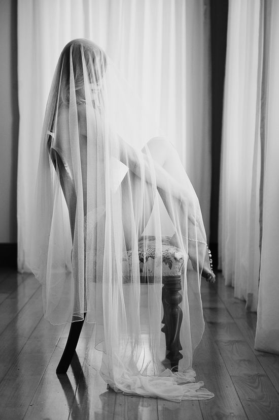 Свадьба - Wedding Veils & Window Light