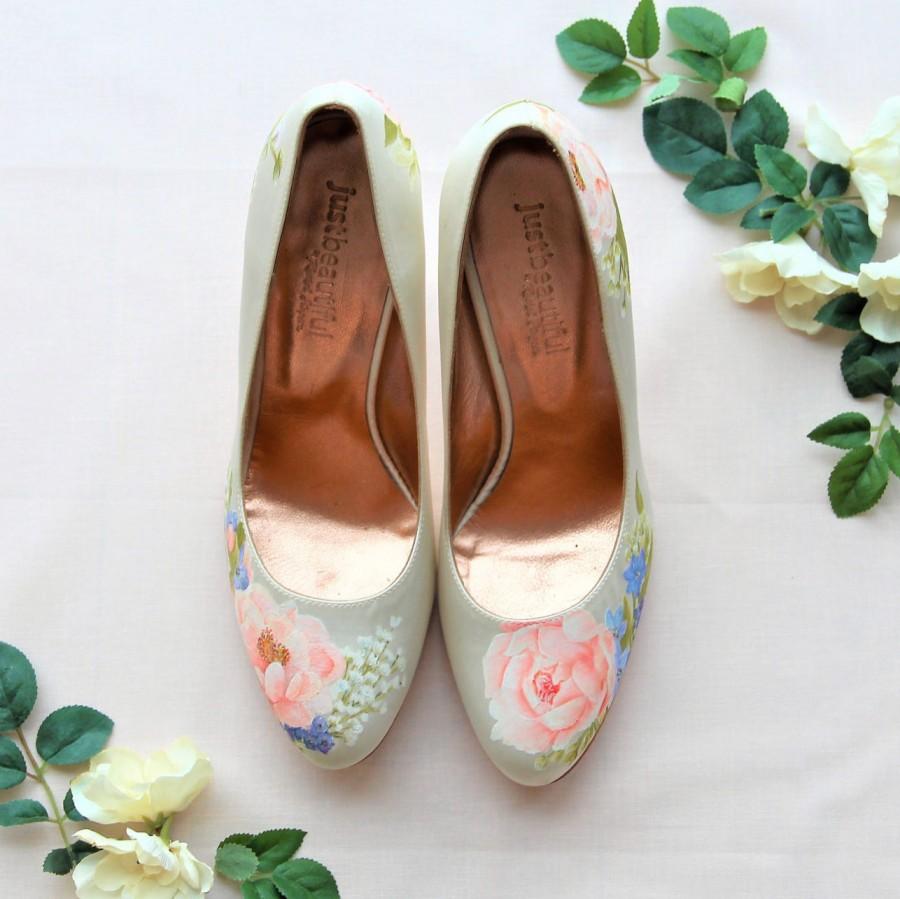 Hochzeit - Pink Peony & Gypsophila Hand-painted Custom Wedding Shoes