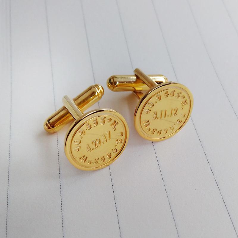 Свадьба - Date And Coordinates Cufflinks,Personalized Wedding Cufflinks,Gold Engraved Cufflinks,Engraved Coordinate Cufflinks for Groom,Christmas Gift