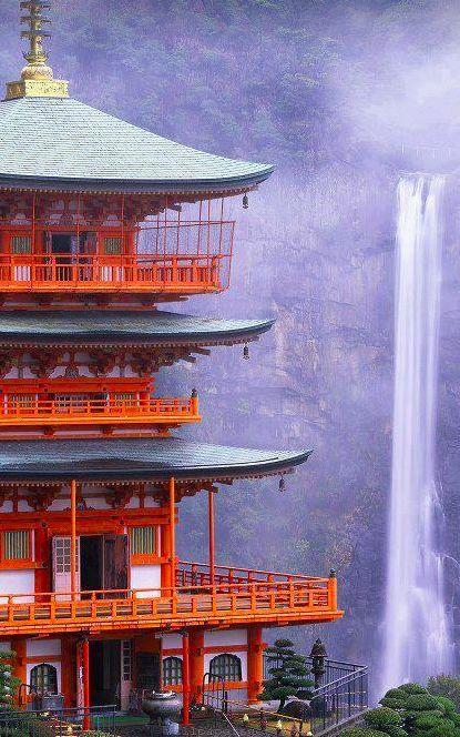 Свадьба - Nachi Falls, Japan.