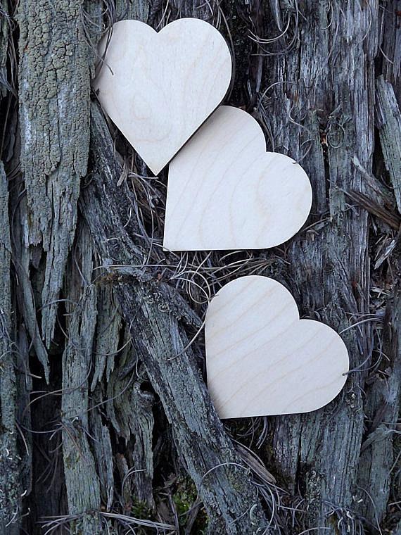 Hochzeit - 100 Wooden Hearts, Unfinished Wood Hearts, Wedding Decoration, Natural Wood Heart shaped Gift Tag, Place Card, Wood hearts,Heart wood,Craft