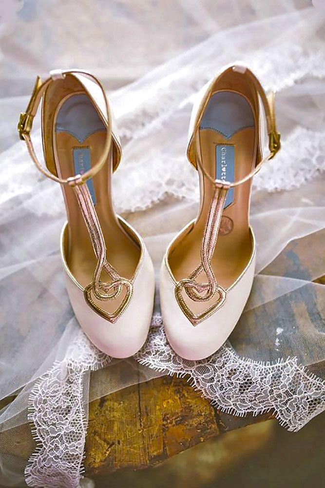 Свадьба - 24 Wedding T Bar Shoes To Look Elegant