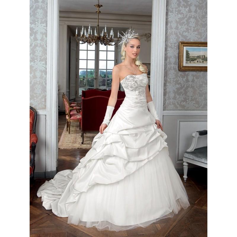 Wedding - Bella Sublissima, Muscade - Superbes robes de mariée pas cher 
