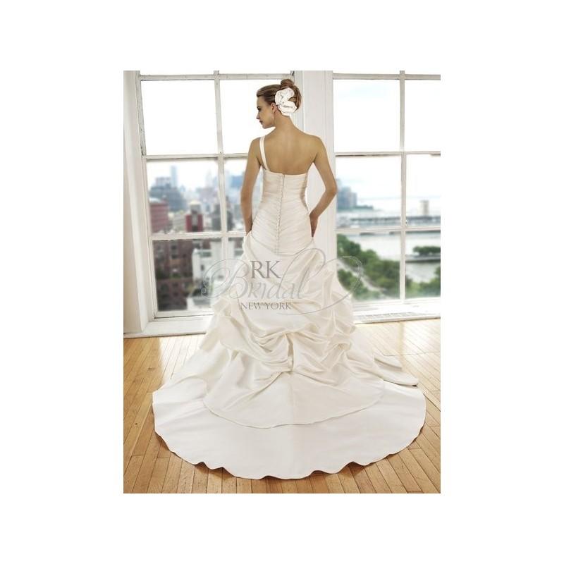Wedding - Moonlight Collection Fall 2012 - Style 6212 - Elegant Wedding Dresses