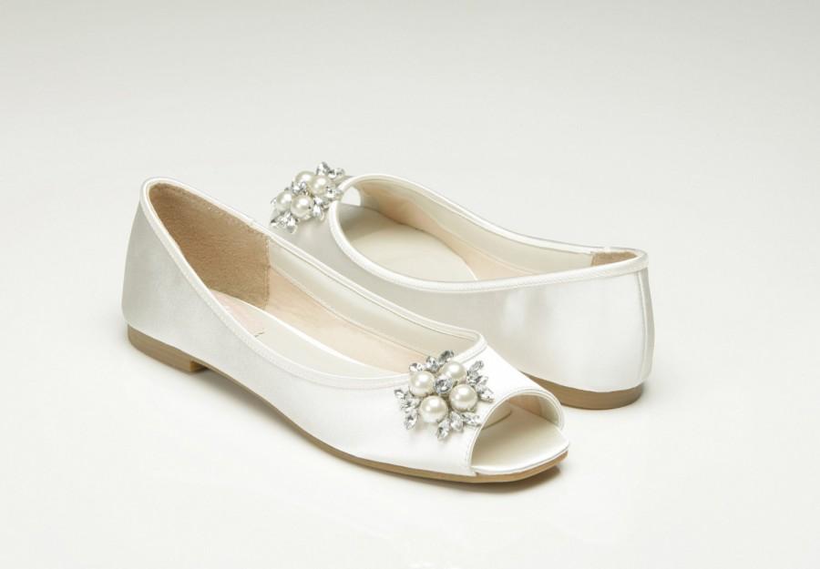 Hochzeit - Custom Color - Wedding Shoes, Bridal Shoes, Custom Colors, Flat Peep Toe, Bridal Shoes, Princess Wedding Shoes, Pink2Blue Wedding Shoes