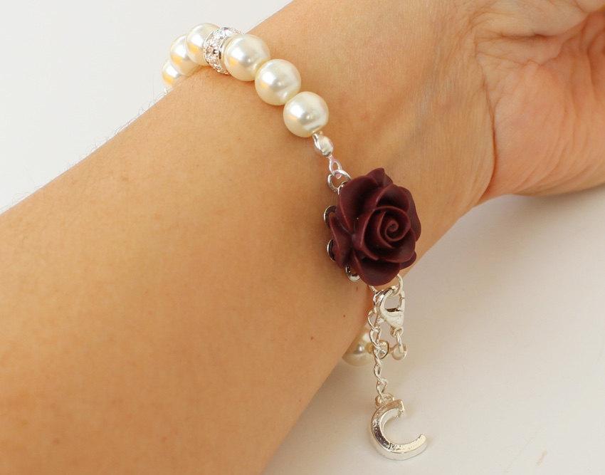 زفاف - Pearl bracelet, burgundy wedding, personalized bracelet, burgundy bridesmaid bracelet, burgundy pearl bracelet