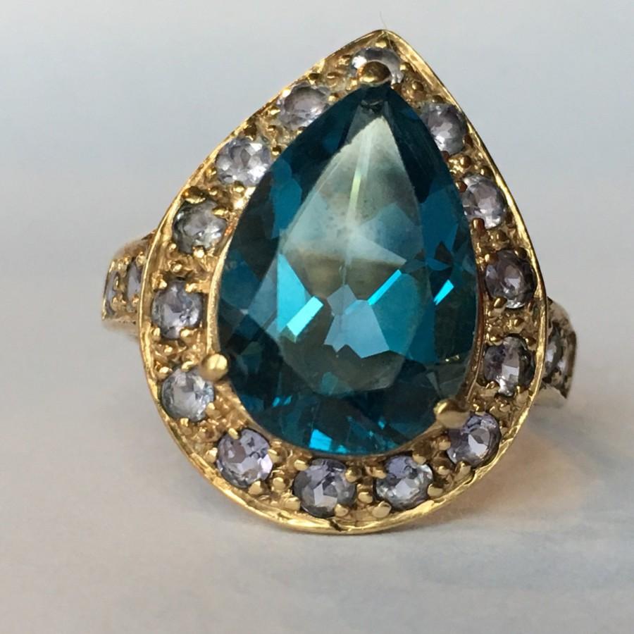 زفاف - Vintage Blue Topaz Ring. Iolite Accents. 14K Yellow Gold Setting. London Blue. Unique Engagement Ring. November Birthstone. 4th Anniversary