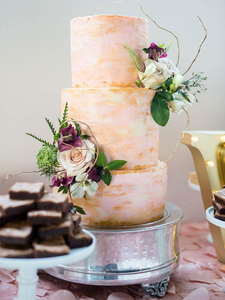 Hochzeit - 16 Hand-Painted And Watercolor Wedding Cakes Just In Time For Spring