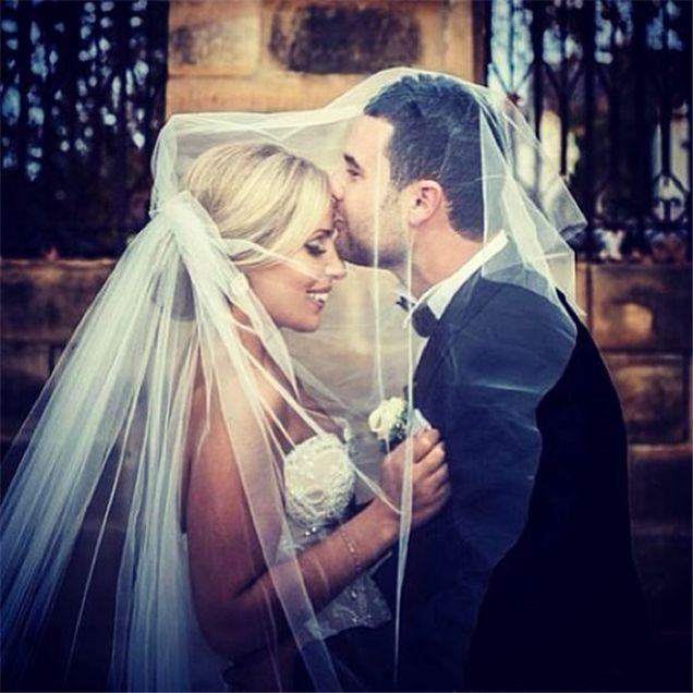 زفاف - 20  Heart-melting Wedding Kiss Photo Ideas