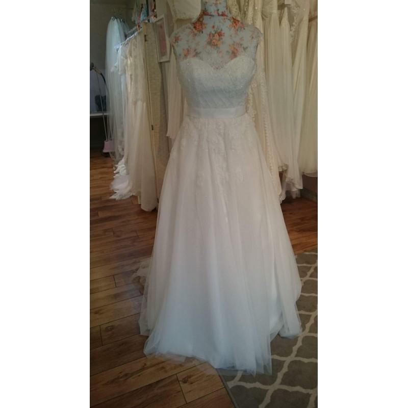 Hochzeit - Tabitha ex shop sample size 8/10 ivory - Hand-made Beautiful Dresses