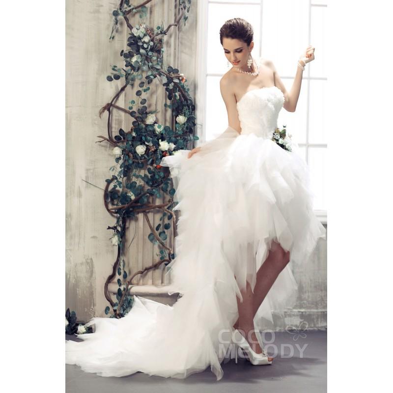 Mariage - Chic Asymmetrical Strapless High-Low Court Train Tulle Wedding Dress CWLH13006 - Top Designer Wedding Online-Shop