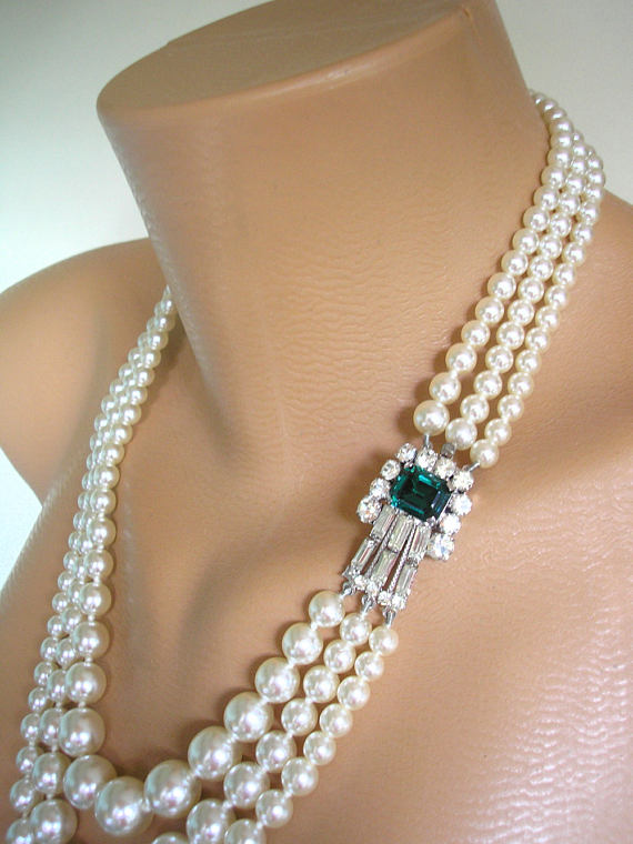 Wedding - Emerald and Pearl Necklace
