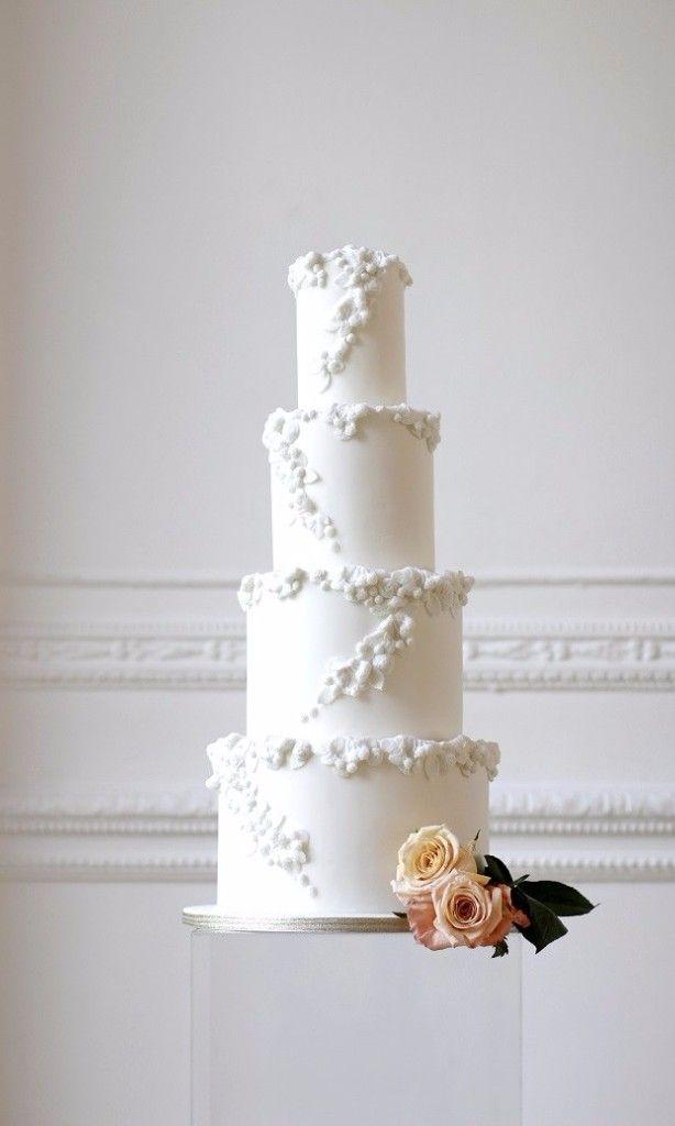 Mariage - All White Wedding Cake