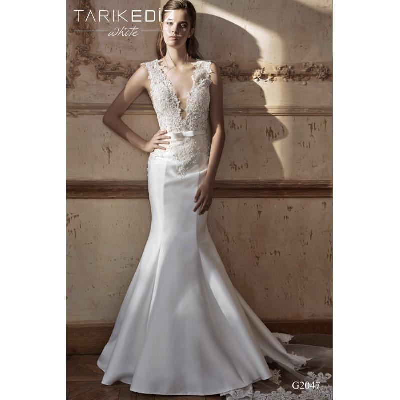 Hochzeit - Tarik Ediz 2017 G2047 Sleeveless Chapel Train V-Neck Elegant Mermaid Ivory Satin Appliques Bridal Gown - Brand Wedding Dresses