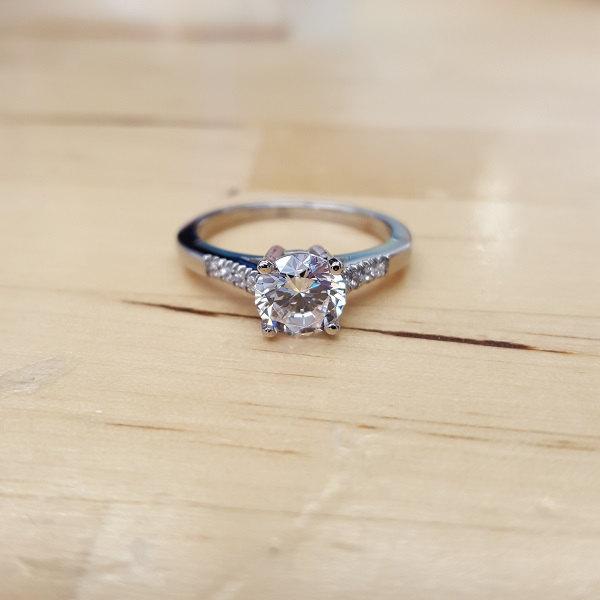 زفاف - Stainless steel solitaire ring for women with cubic zirconia stones steel engagement ring