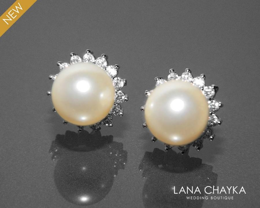 Mariage - Ivory Pearl Small Stud Earrings Swarovski Pearl CZ Earrings Bridal Pearl Halo Earrings Wedding Pearl Earrings Bridal Ivory Pearl jewelry - $24.00 USD