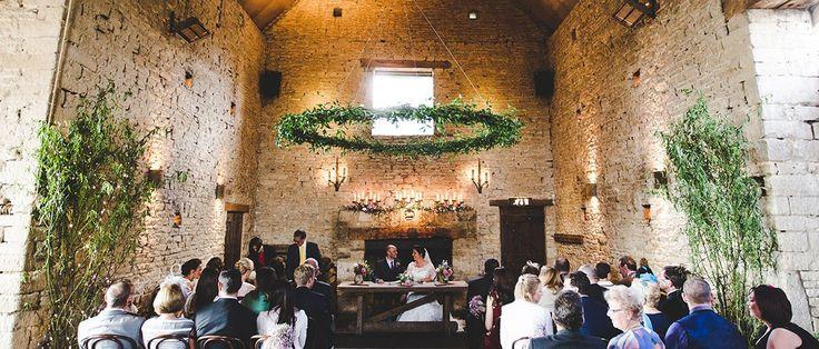 Wedding - 15 Best Destinations For Wedding Locations In UK On A Budget!