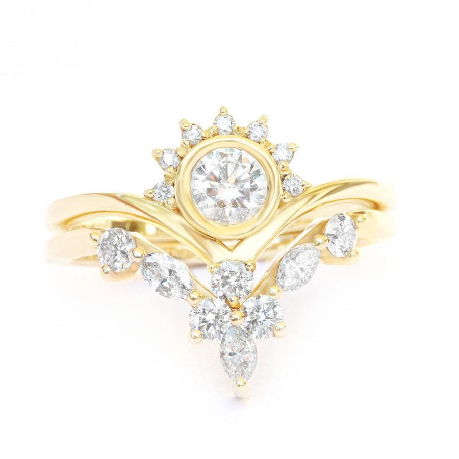 Wedding - Diamond Crown Rings Bridal Set, Art-Deco Engagement Ring   Matching Side Band - Marquise Diamond Wedding Ring - Chevron V-Ring - $1995.00 USD