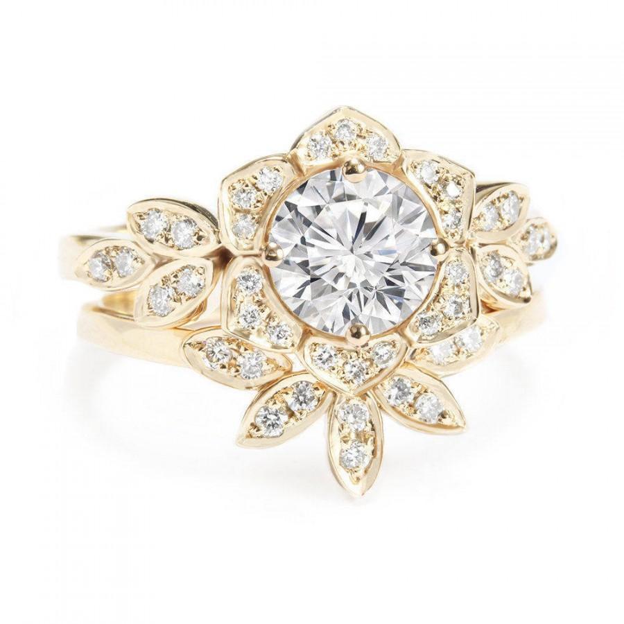 Wedding - Lily Flower Diamond Engagement Ring with Matching Leaves Diamond Band, 1.0 carat, Bridal Wedding Engagement Diamond Ring set. - $3650.00 USD