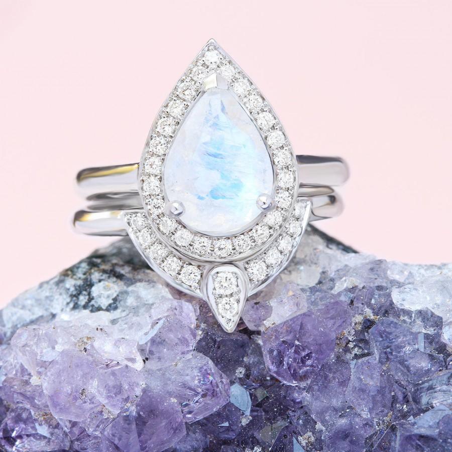Hochzeit - Moonstone Engagement Ring, Gold Moonstone Ring, Engagement Moonstone ring, Birthstone Ring, Pear Moonstone Ring, 14K White Gold Ring - $995.00 USD