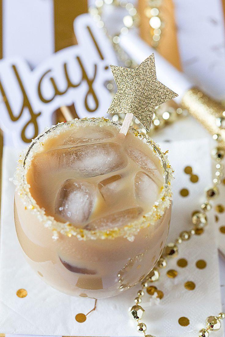 Hochzeit - Salted Caramel Iced Coffee Cocktail