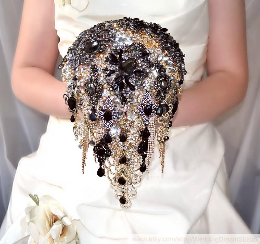 jewelry brooch bouquet