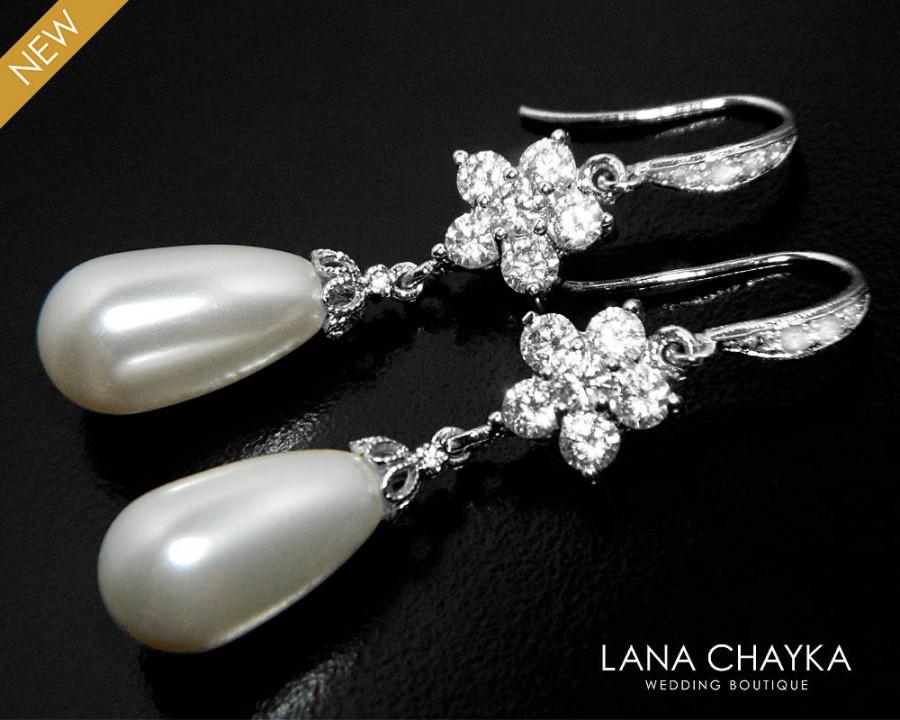 Mariage - White Pearl Bridal Chandelier Earrings Swarovski Pearl Teardrop Earrings Wedding Pearl Silver Earring Bridal Bridesmaid Jewelry Prom Jewelry - $32.00 USD