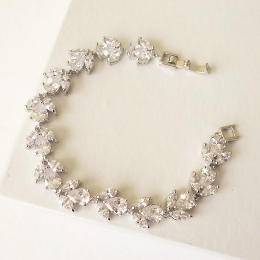 Hochzeit - ROXY Silver Tennis Bracelet Cubic Zirconia
