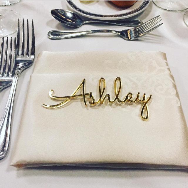 Mariage - Personalized wedding place cards, Laser cut names, Wedding table place, Guest names, Weddings cards, Laser cut name signs, Place settings