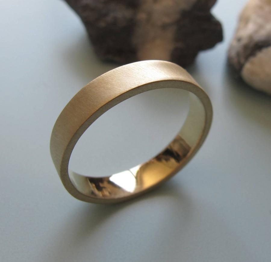 Mariage - Man Wedding Band Ring, Mens Gold Ring, Wide Gold Ring, Brushed Gold Wedding Band, 4mm Wedding Band, Mens Gold Wedding Band, Wide Gold Band