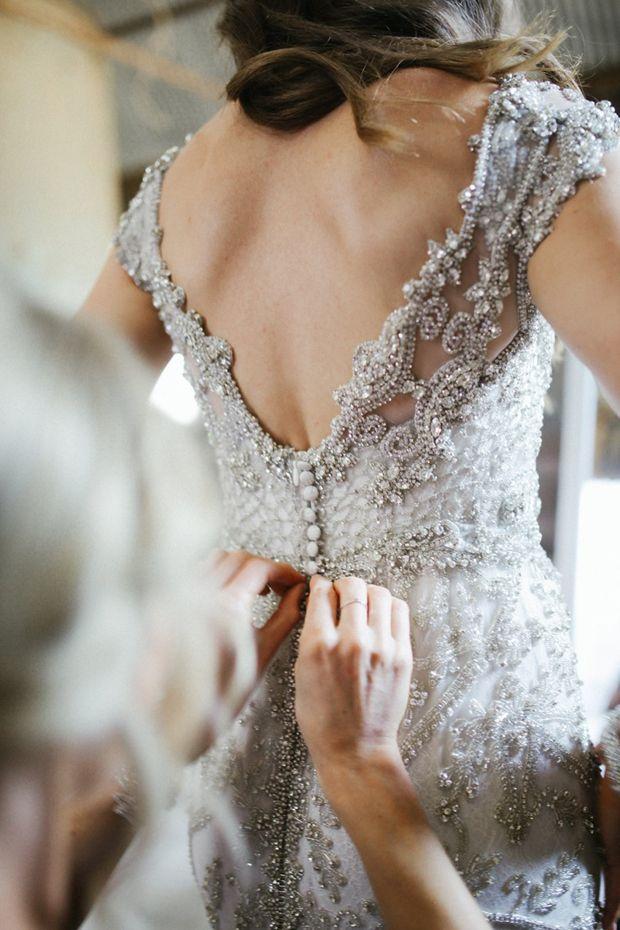 Hochzeit - 15 Gorgeous Ways To Add A Little Extra Sparkle To Your Look