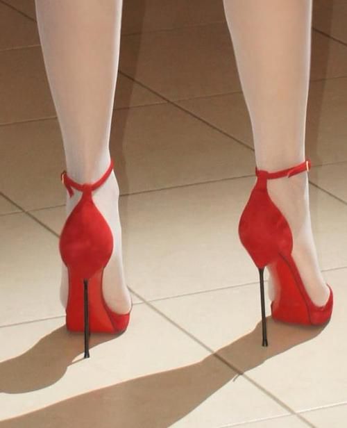 extreme stiletto heels