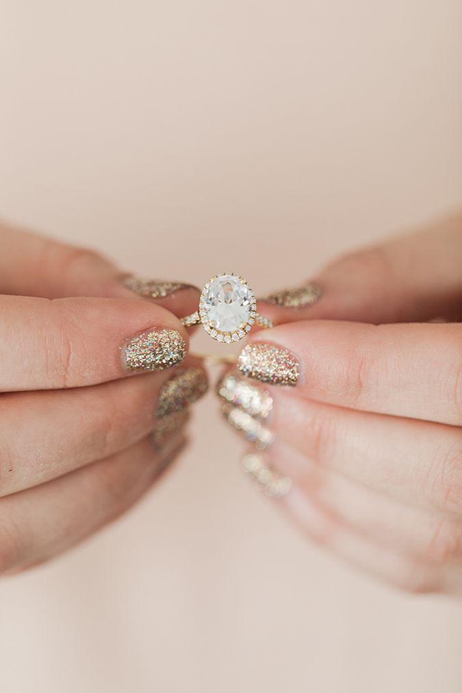 Hochzeit - Wedding Bells: Our Favorite Engagement Ring   Manicure Combos