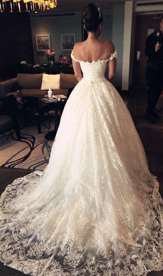 Mariage - Gorgeous Off The Shoulder Sequins Appliques Lace Weddingg Dress