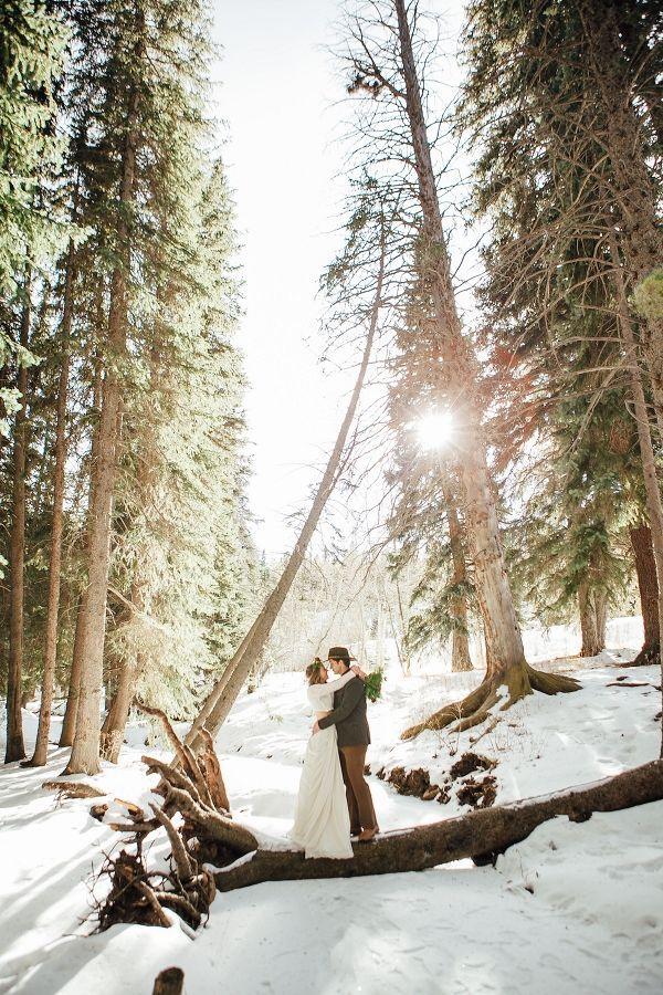 Hochzeit - Bohemian Winter Wonderland Styled Shoot